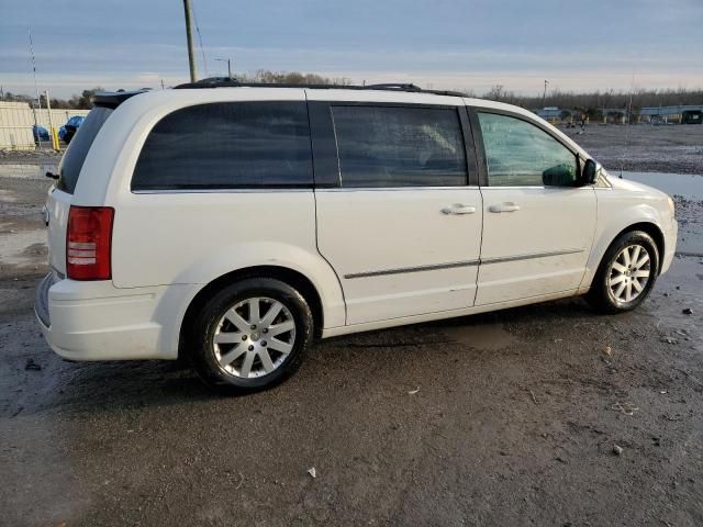 2010 Chrysler Town & Country Touring