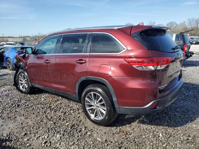 2019 Toyota Highlander SE