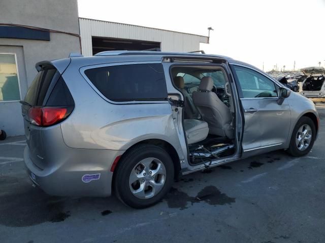 2019 Chrysler Pacifica Hybrid Touring L