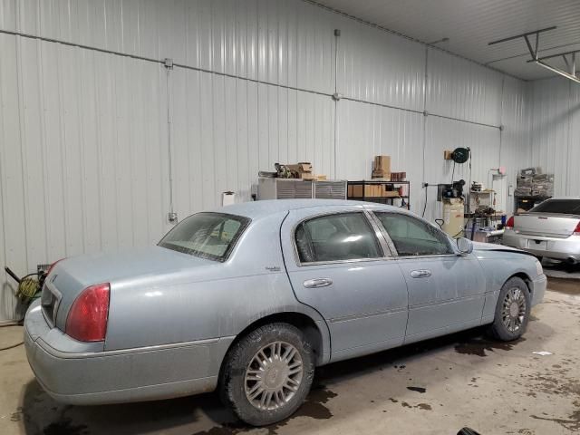 2009 Lincoln Town Car Signature Limited