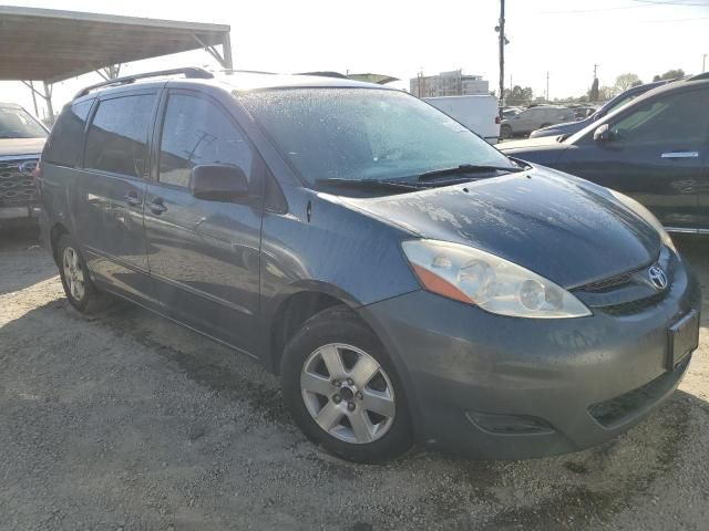 2009 Toyota Sienna CE