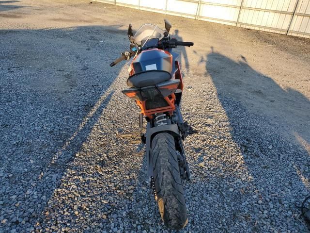 2022 KTM 390 RC