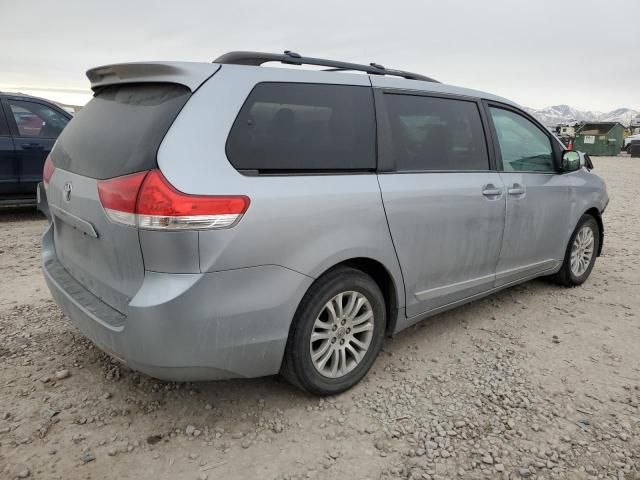 2011 Toyota Sienna XLE