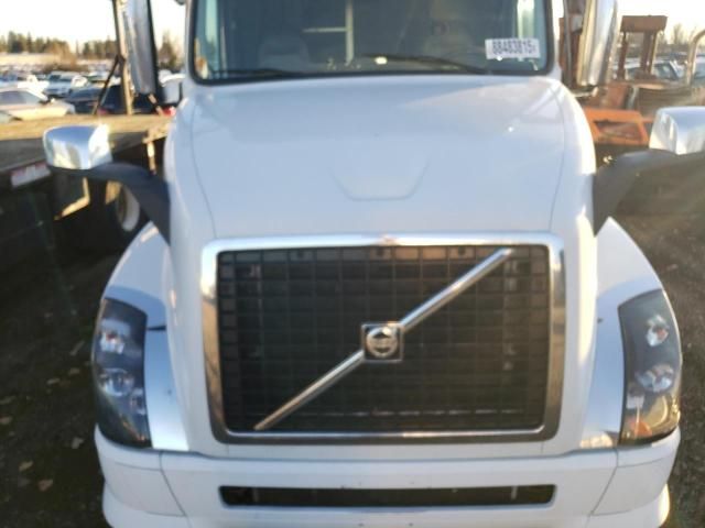 2015 Volvo VN VNL