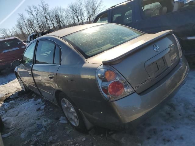 2004 Nissan Altima Base