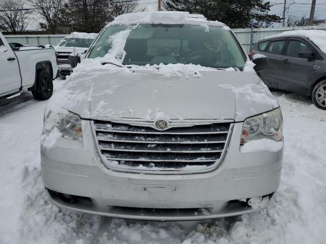 2010 Chrysler Town & Country Touring