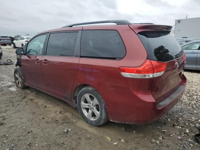 2013 Toyota Sienna LE