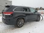 2017 Toyota Highlander SE