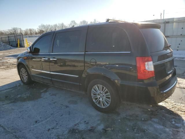 2013 Chrysler Town & Country Limited