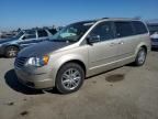 2008 Chrysler Town & Country Limited