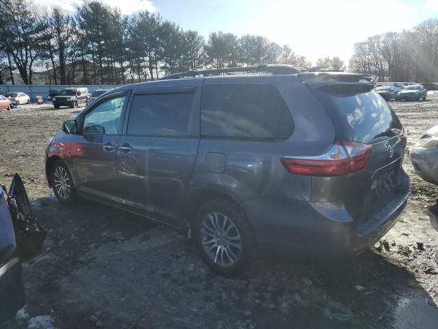 2018 Toyota Sienna XLE