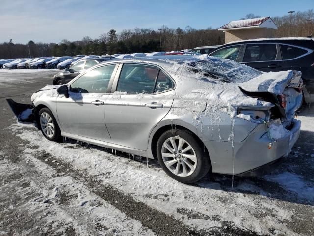 2022 Toyota Camry LE