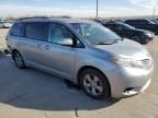 2016 Toyota Sienna LE