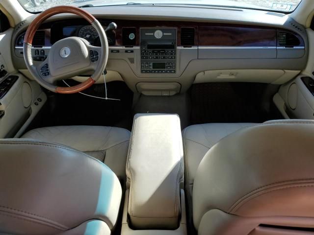 2003 Lincoln Town Car Cartier