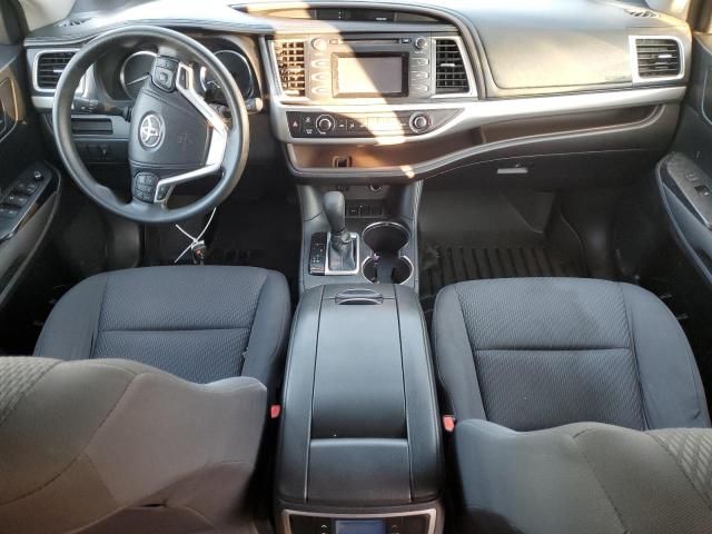 2015 Toyota Highlander LE