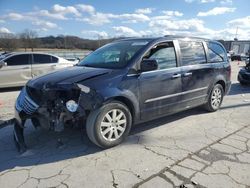 Carros salvage sin ofertas aún a la venta en subasta: 2015 Chrysler Town & Country Touring