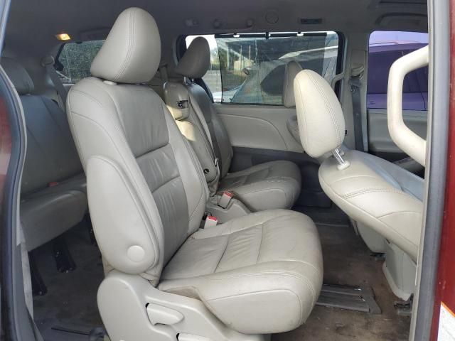 2015 Toyota Sienna XLE