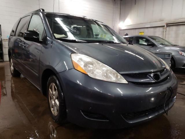 2010 Toyota Sienna CE