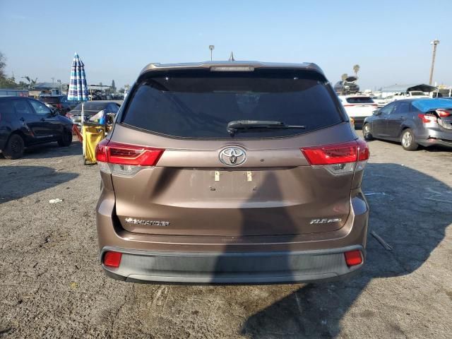 2018 Toyota Highlander SE