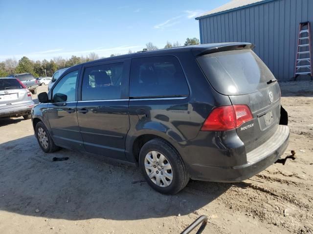 2013 Volkswagen Routan S