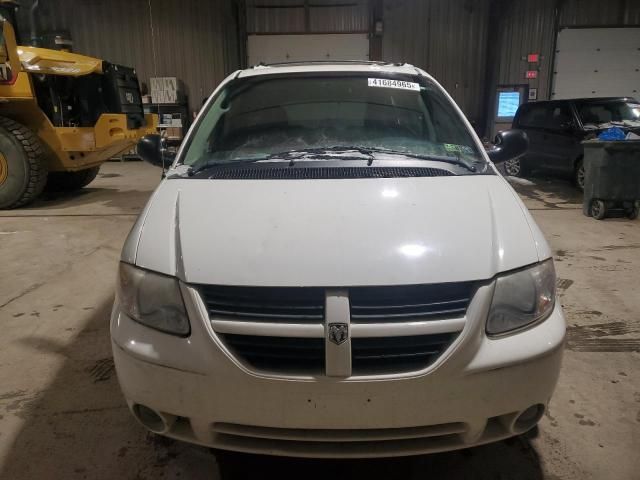 2005 Dodge Grand Caravan SXT