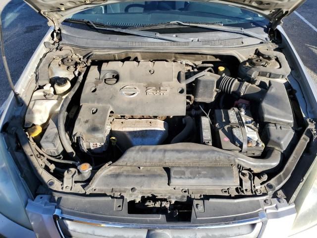 2002 Nissan Altima Base