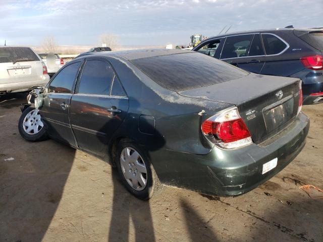 2005 Toyota Camry LE