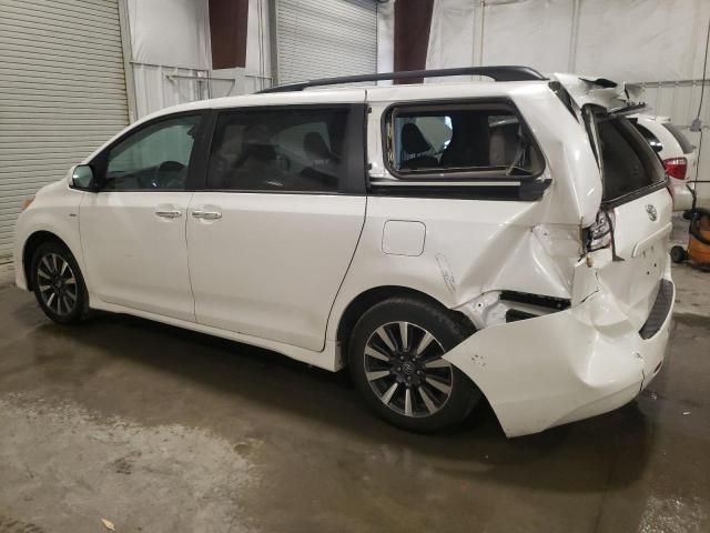 2019 Toyota Sienna XLE