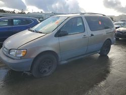 Toyota salvage cars for sale: 2000 Toyota Sienna LE