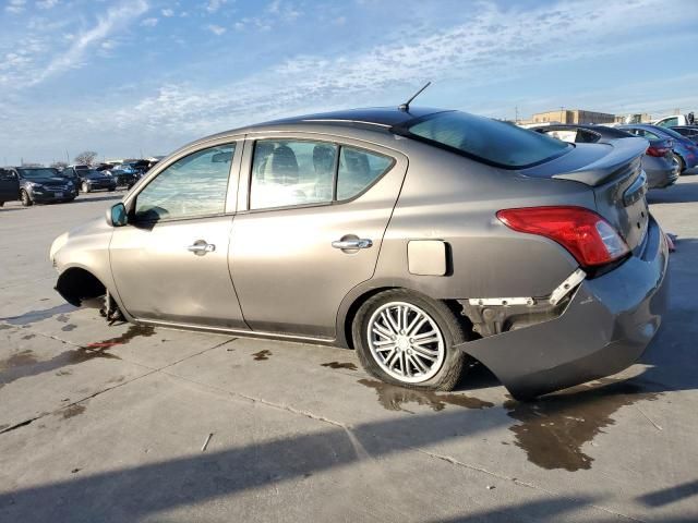 2013 Nissan Versa S