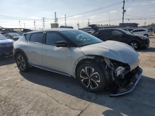 2023 KIA EV6 Light