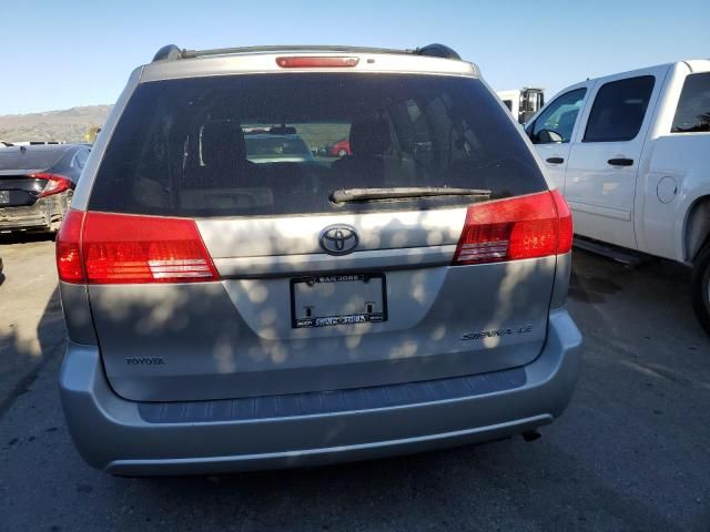 2004 Toyota Sienna CE