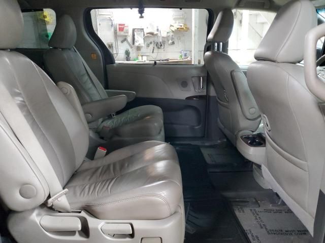 2011 Toyota Sienna XLE