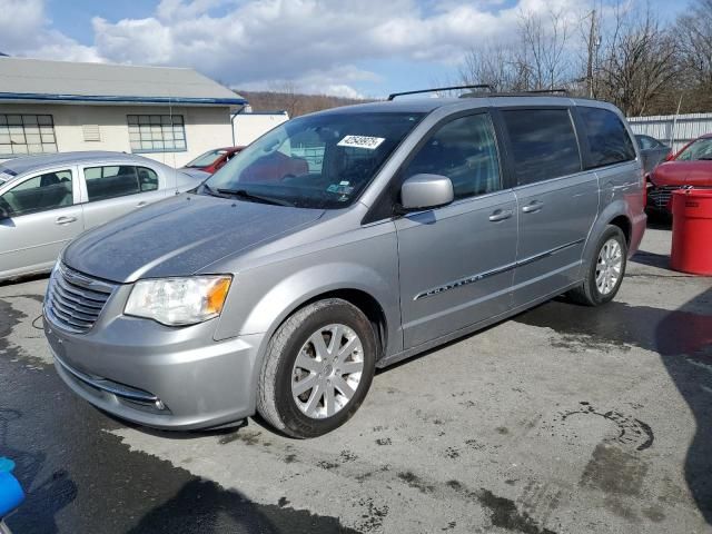 2016 Chrysler Town & Country Touring