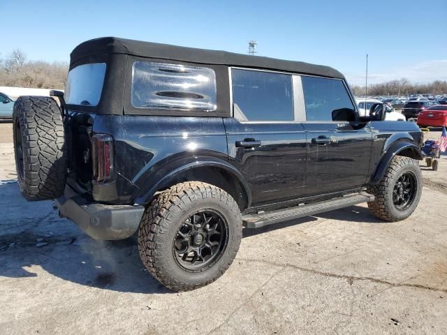 2023 Ford Bronco Base