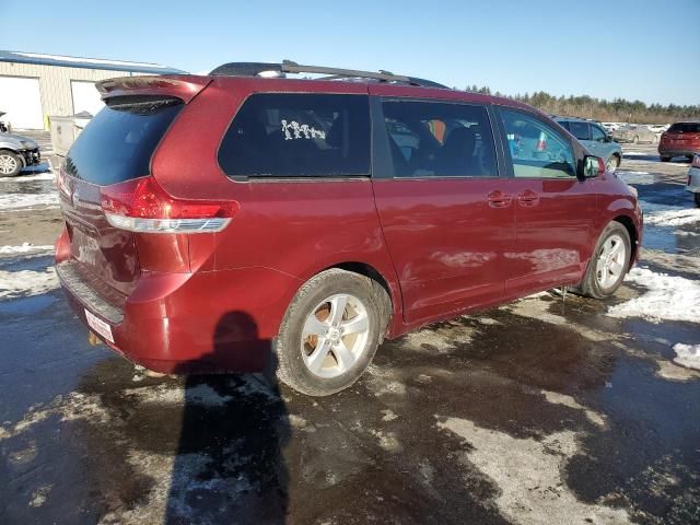 2011 Toyota Sienna LE