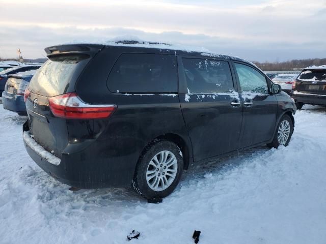 2015 Toyota Sienna XLE