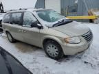 2005 Chrysler Town & Country Limited