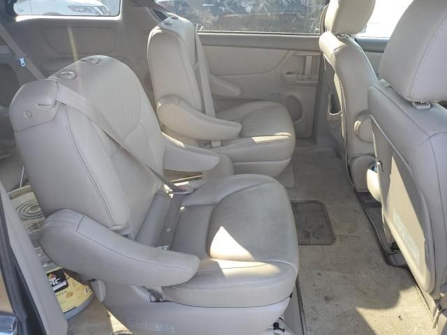 2009 Toyota Sienna CE