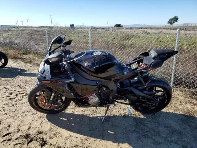 2015 Yamaha YZFR1 C