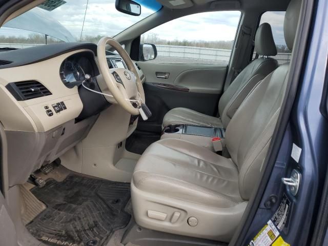 2013 Toyota Sienna XLE