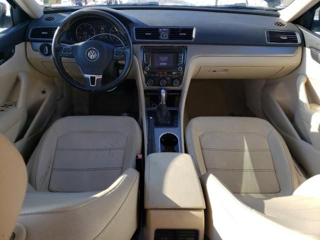 2014 Volkswagen Passat SE