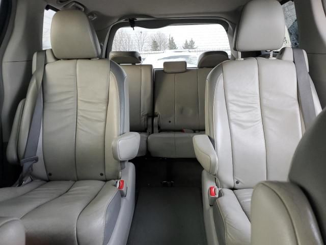 2013 Toyota Sienna XLE