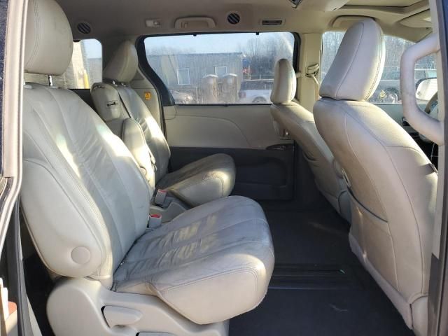 2011 Toyota Sienna XLE