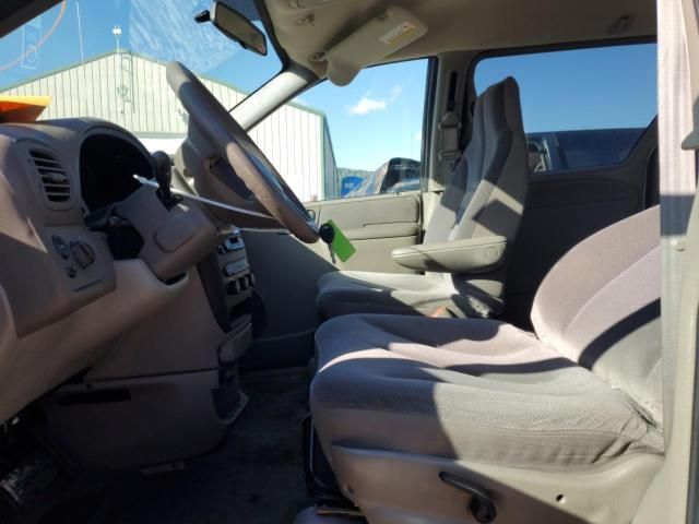 2003 Dodge Grand Caravan SE