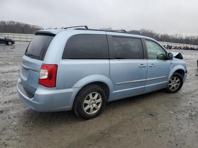 2013 Chrysler Town & Country Touring