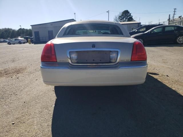 2009 Lincoln Town Car Signature Limited