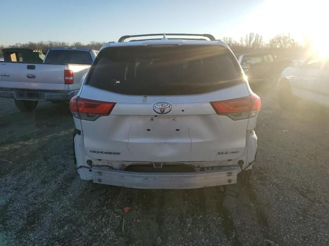 2019 Toyota Highlander SE