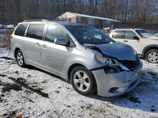 2011 Toyota Sienna LE