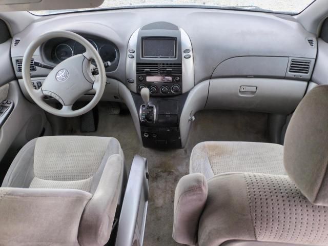 2008 Toyota Sienna CE